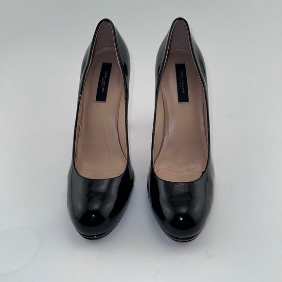 Ann Taylor Black Patent Leather Platform Heels Size 8 Round Toe - Picture 2 of 5